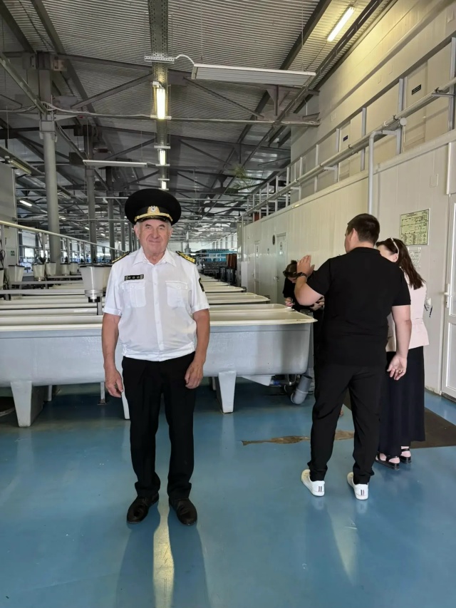 На рыбоводном заводе "Возрождение" прошёл пресс-тур