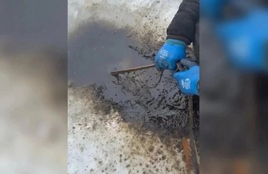 Самарцы заметили нефтяное пятно в Волге — что это было